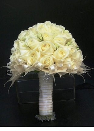 Toss Bouquet White Wonders