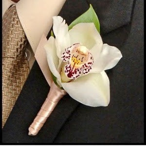 Boutonniere Prime L